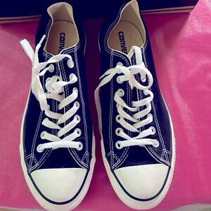 Converse Black Sneakers Size 11